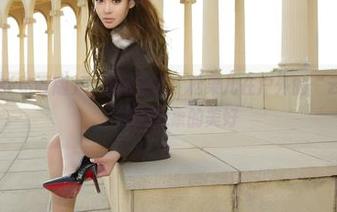 AISS爱丝(钻石版) – 最新写真：松果儿在户外的“云端漫步”，你能想象的美好