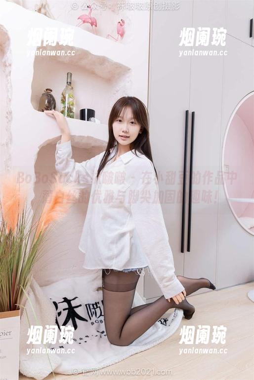 BoBoSocks袜啵啵-小甜豆 BoBoSocks袜啵啵 - 在小甜豆的作品中,薄白丝的优雅与脚尖加固的趣味!