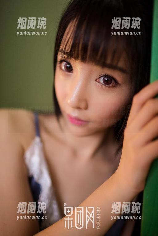 GIRLT果团网 - 精选“松果儿裸足”图包：谁说只看鞋子才是时尚？