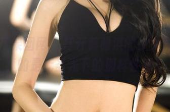 GIRLT果团网 – 打开莫雅淇的少女图包，真的是无圣光下的别样性感！