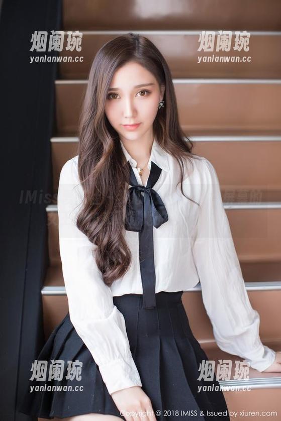 IMiss爱蜜社 - 梦心玥：称霸你的屏幕的女王，快来下载她的免费图册！
