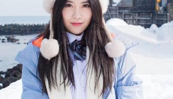 IMiss爱蜜社 – 这就是莉娜lena！清纯套图分享，让我怀疑人生！