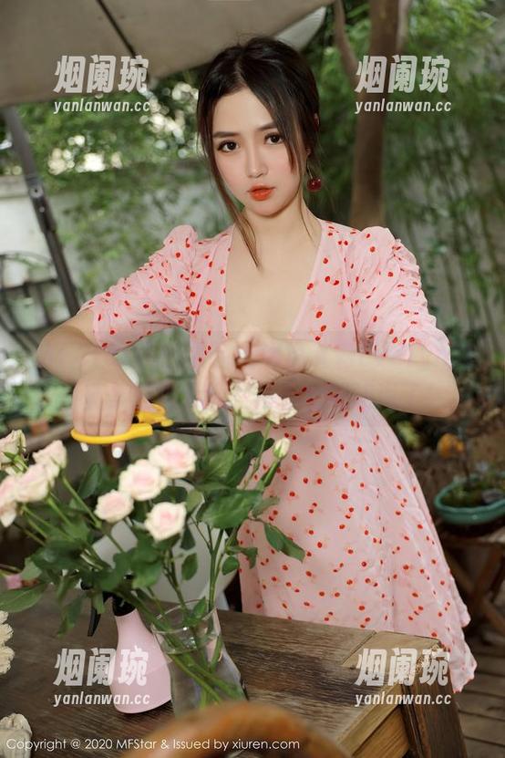 MFStar模范学院 - 谁说艾莉Evelyn的写真集剧情无趣？来看看就知道了！