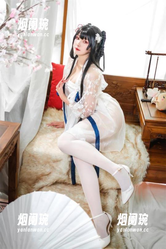 Natsuko夏夏子无圣光的束，作品里有种让人无法抗拒的吸引力。