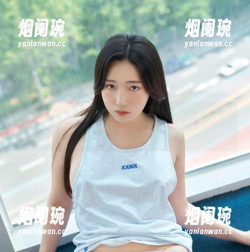 观看Pia(피아)的校服，图片里的那种青春气息，真的是，唉，谁能抵挡？