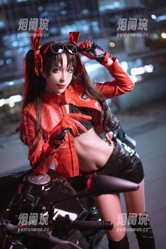 Sakiiii翎柒的蕾丝梦境：精选写真，光影下的肌肤保密