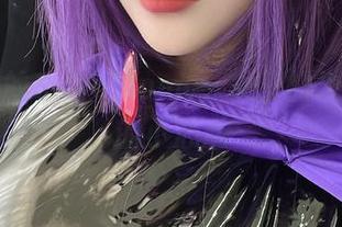 作品中的SayoMomo：女王的光辉与我的小心心