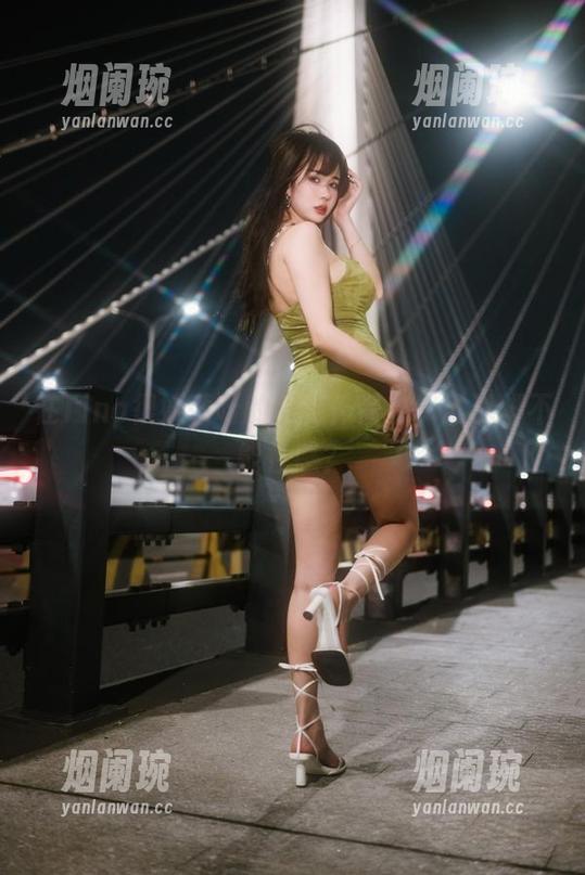 在Tina很妖孽呀的裸足作品中，谁说脚不能性感？
