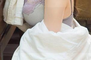 UGirls尤果网 – Abby金金女友的高清照片，就像打开了一扇通往梦境的窗，谁愿意关上？