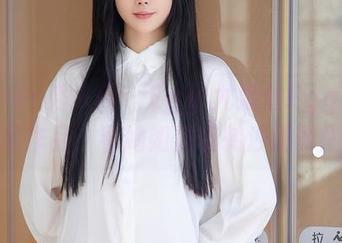 Xiuren秀人网 – Egg-尤妮丝Egg比基尼作品：看她如何玩转沙滩时尚