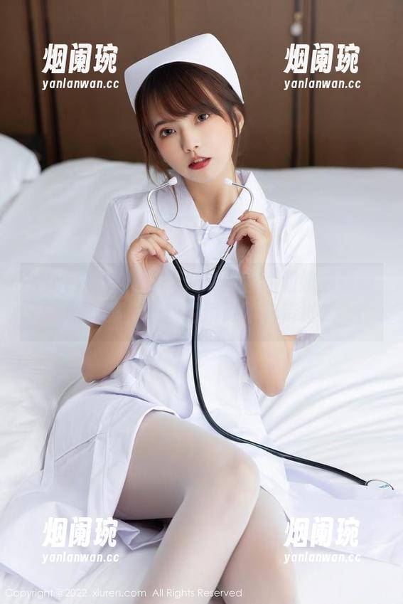 Xiuren秀人网 - 又来！唐翩翩姐姐最新写真集，心动的瞬间不容错过！
