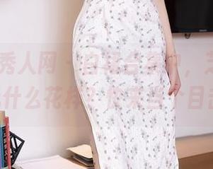 Xiuren秀人网 – 白裙合集中，芝芝booty在玩什么花样？快来当个目击者！