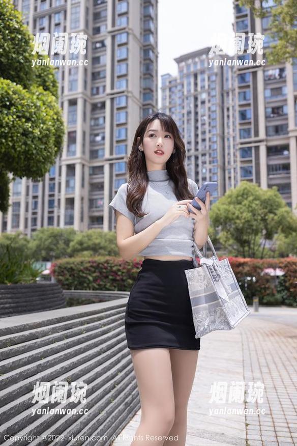 Xiuren秀人网 - 盘点陈雅漫VICKY双马尾，定制图集中那些别有用心的瞬间！