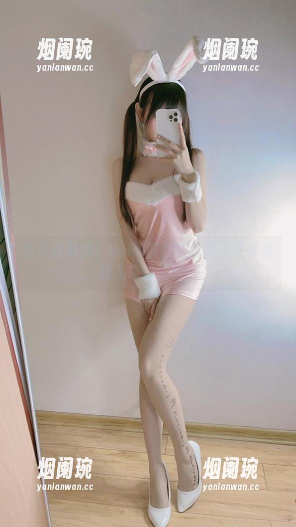 修女这样拍？miko酱吖的套图分享带你迈入奇妙境地！