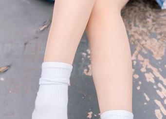 usejan蓝蓝的高清网袜图册，有种奇妙的魔力在流转
