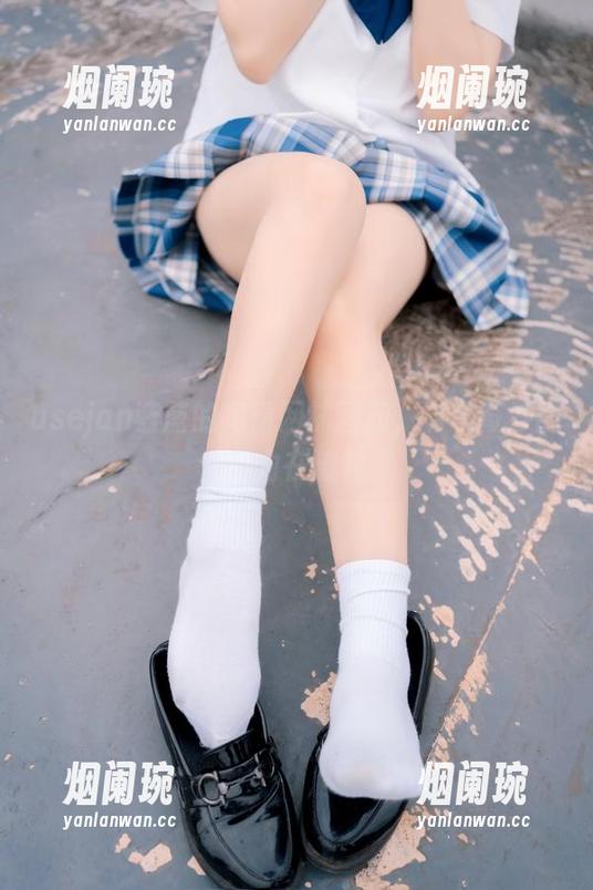 usejan蓝蓝的高清网袜图册，有种奇妙的魔力在流转