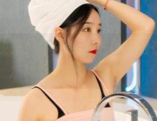 丽柜 – 快来！尔尔的双生花旗袍在线合集，传说中的时尚魔法！