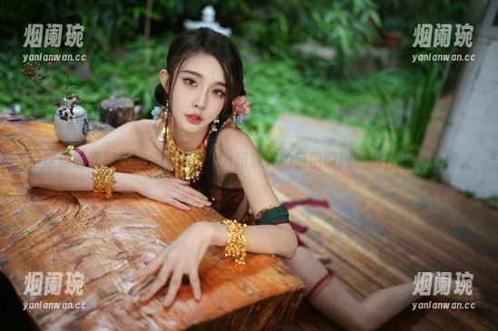 看这组最新图片！余多多Dudu和双人的亲密瞬间，心在小鹿乱撞。