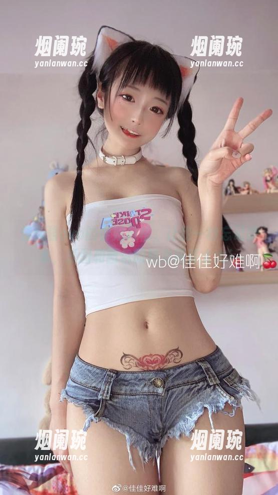 佳佳酱ovo的学姐风格，让我一秒忘记课本，原图和图包的魅力简直太大！