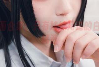 兔玩映画合集：只有妹妹知道的白色毛衣精选