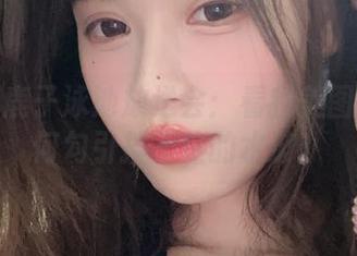 千反田鹿子泳池放送会：看我美图图包如何勾引挡不住的水波！