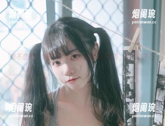 想不想养只兔子？可可小白兔的白色写真，梦幻到不行！
