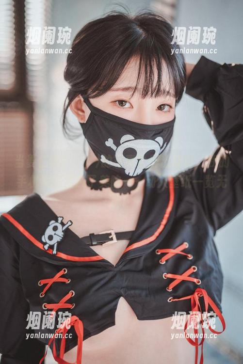 当姜仁卿(강인경)的写真全屏出现时，我的手机瞬间变成了美院——动人壁纸一览无遗！