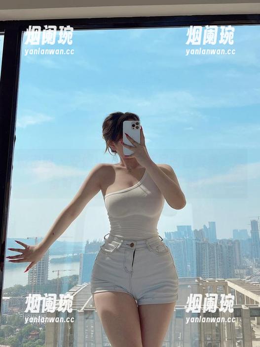微密圈 - 安妮yoo的比基尼图包来袭，准备好见证你们爱的合集了吗？