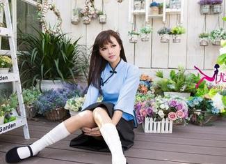 尤果网 – 吊带与王语纯，写真世界的小叛逆，能把你的壁纸变成画廊吗？