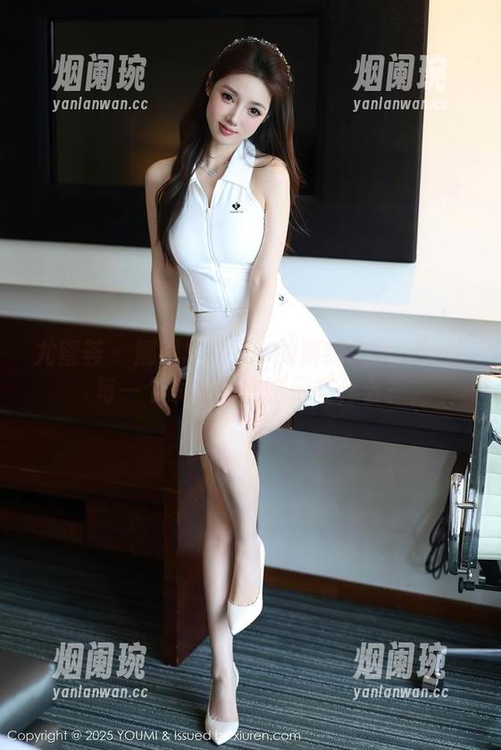 尤蜜荟-娜露Selena 尤蜜荟 - 娜露Selena的清纯合集:她的每一个瞬间都在暗示些什么?