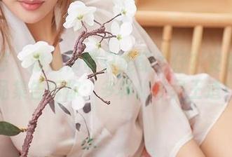 尤蜜荟 – 谁说吊带只能配牛仔？安然的作品集告诉你：多样化才是王道！