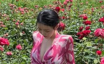 微密圈 – 左公子666的红色包臀写真分享：这腔调，我爱了。