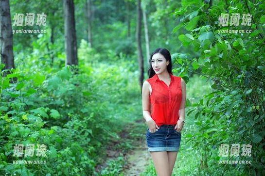 推女郎 - 浴缸中的Yu佳妮，原图一出，瞬间让我脑洞大开。