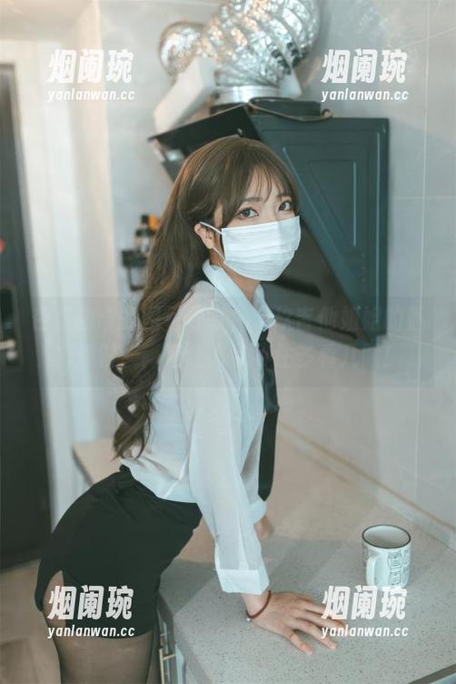 杏仁曲奇的图包分享，升玖吉他姐姐的魅力炸裂，简直让人忍不住多看几眼！