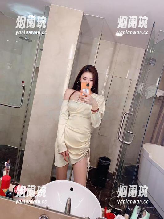 微密圈 - 私房体操服秘籍，林子喵Lynne教你怎么优雅搞怪！
