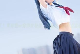美图更新了！果咩酱w穿麻衣校服，校园恋爱的萌点全在这里了！