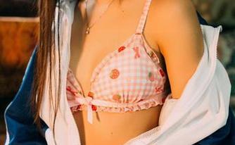 果团网 – 更新！莫雅淇泳装作品集，让你在沙滩上也能随时晃个姿势！