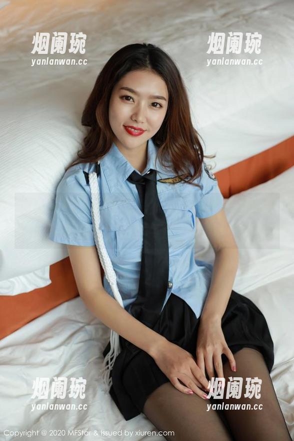 模范学院 - 图集曝光！SiByl李思宁的妹妹告诉我们：幽默与魅力可以并存！