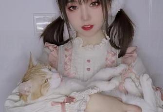 光效黑吊带中的洛可ss：简直是cos界的不老女神！原图一出，谁与争锋？