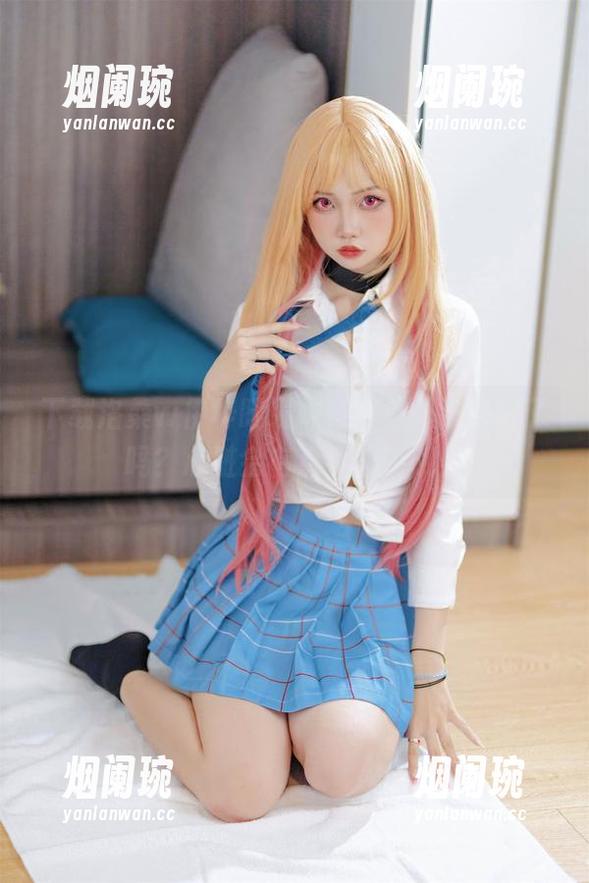 下载洛桑w伊梓眼镜妹妹合集，准备好了吗？心脏会有点小震荡哦！
