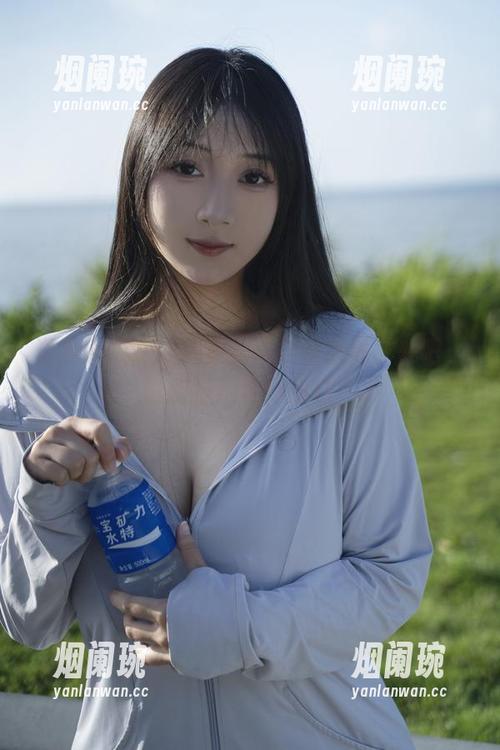资源大放送：浅安安镂空作品集，来吧，谁能拒绝这种暧昧？