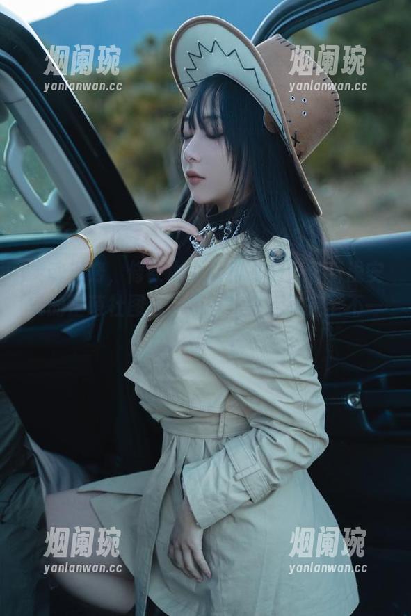 灵魂出窍，修女也可以很时尚！看看浅安安的歪萌社图包，接下来生活就完全不一样！