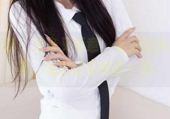 物恋传媒 – 紧身又惬意，菜菜的连体衣写真，绝对让你眼前一亮