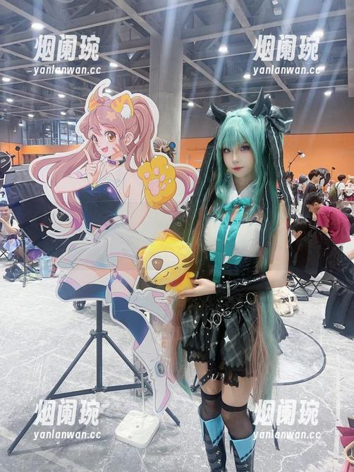 狐玖玖 在狐玖玖的世界里,天使和凡人之间的界限到底有多模糊?