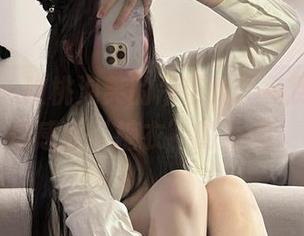 微密圈 – 玫桃泡芙的吊带秀，免费套图带你感受‘糖衣’的诱惑！