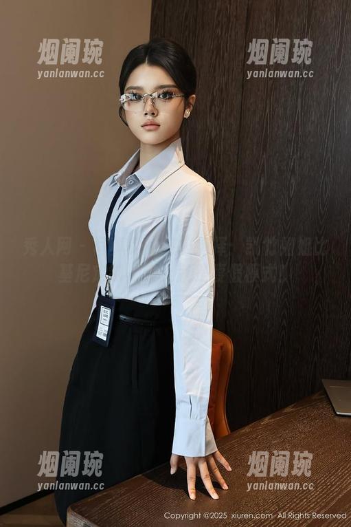秀人网 - 写真党的终极选择：凯竹姐姐比基尼定制，穿上就是度假模式！
