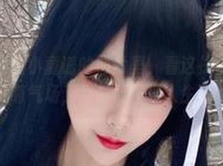 不在章鱼小童谣的照片里，看这执行官的燃萌气场，我都要怀疑人生了。
