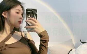 微密圈 – 图库精选，粉色的猪陈佩奇的牛仔裤时刻，下载就能拥有她的时尚基因！