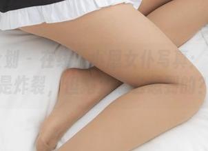 紧急企划 – 在线！小恩女仆写真：色彩真是炸裂，但她是怎么想到的？