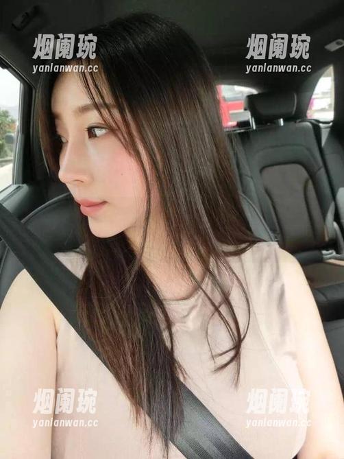 紫色哒豚豚 微密圈 - 与紫色哒豚豚在户外的邂逅:原图下载点这里,快来围观!